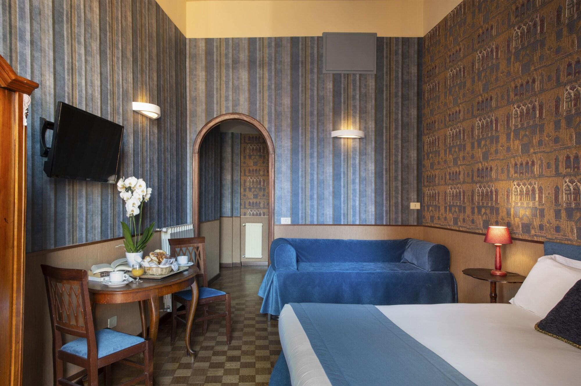 Roma house. C-Hotels Club House ROMA.